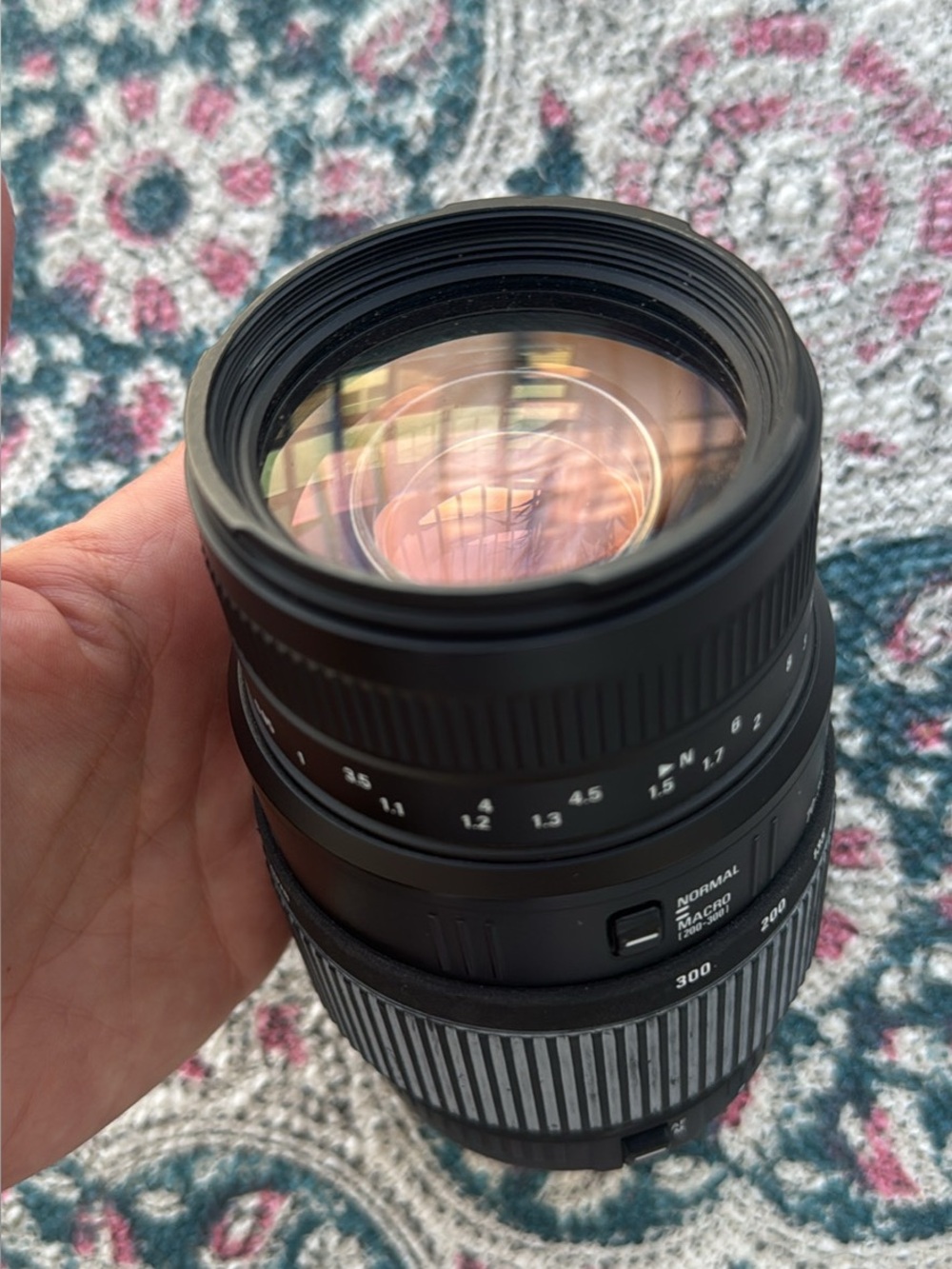 Sigma 70-300mm f/4-5.6 DG Telephoto Zoom Lens Canon EF Mount